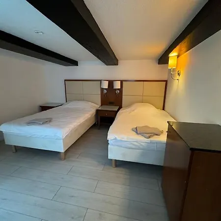 Apartment Grosse Monteurwohnung - 7 Personen - Kueche Wifi Tv