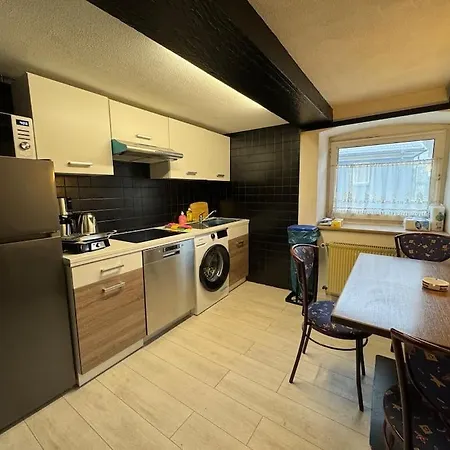 Grosse Monteurwohnung - 7 Personen - Kueche Wifi Tv Apartment *